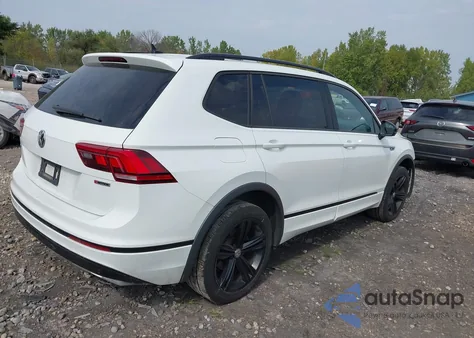 2019 Volkswagen Tiguan 2.0T Se/2.0T Sel/2.0T Sel R-Line/2.0T Sel R-Line Black z USA, uszkodzony, nr VIN 3VV2B7AX2KM163385